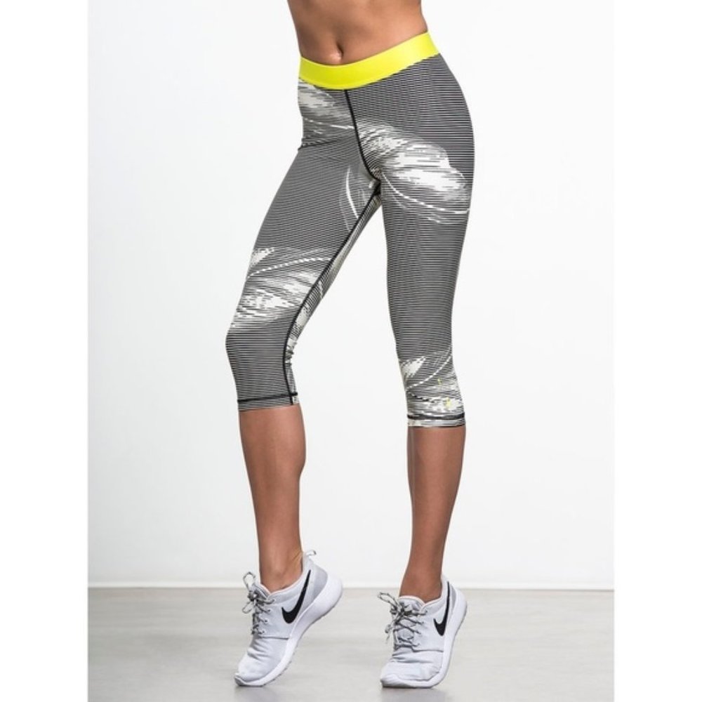 The Upside Valley Palms Power Capri Leggings